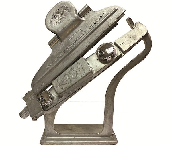 Bitzenburger Arrow Fletching Jig Right Wing